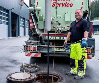 Z2 Boden Entsorgung mit Lkw und Container